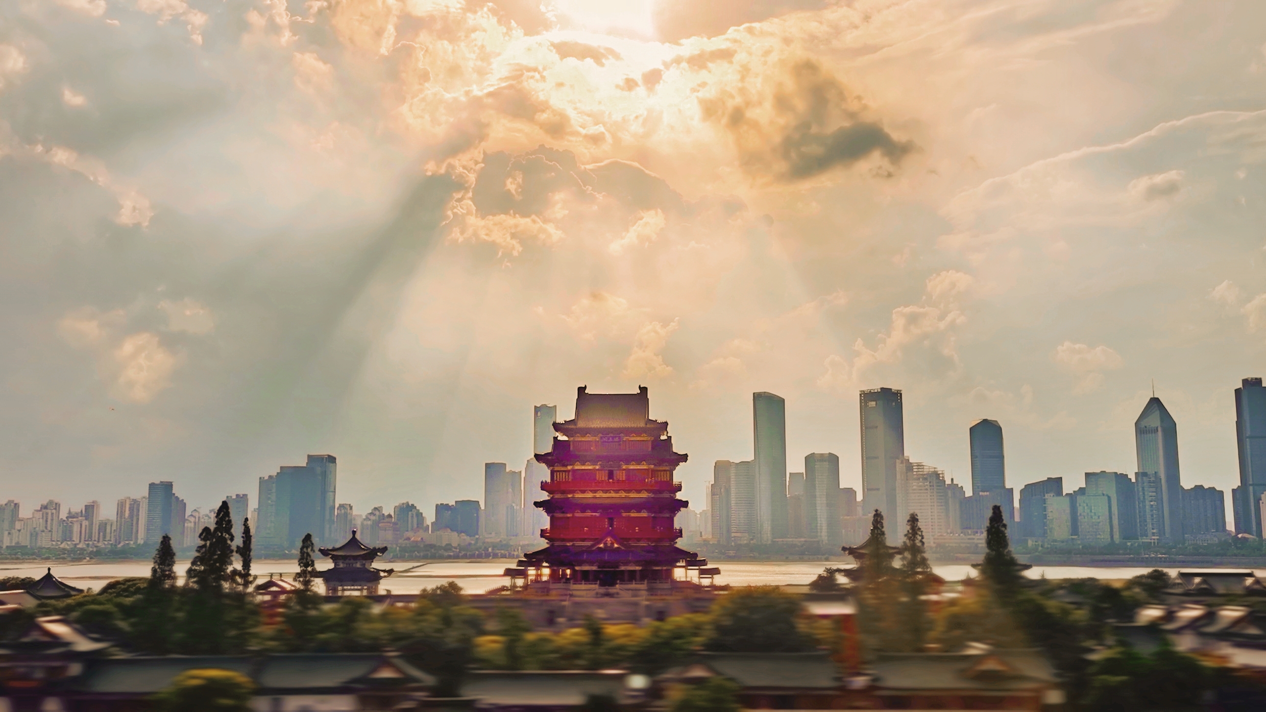 古建筑滕王阁屹立城市间中国风