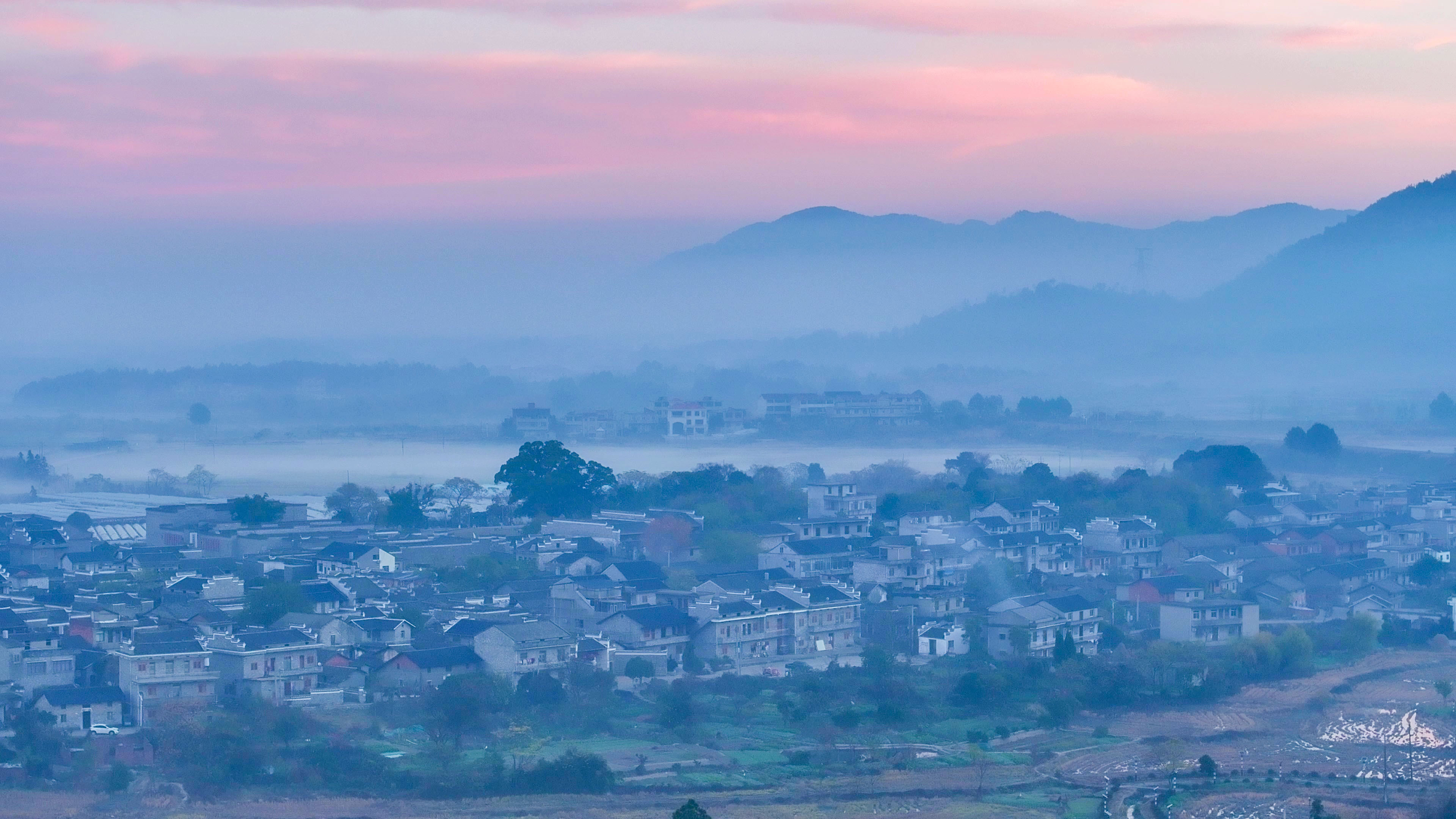 乡村美景似仙境