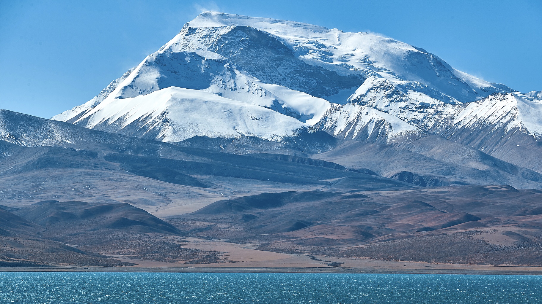 壮丽雪山湖泊风光电脑壁纸素材