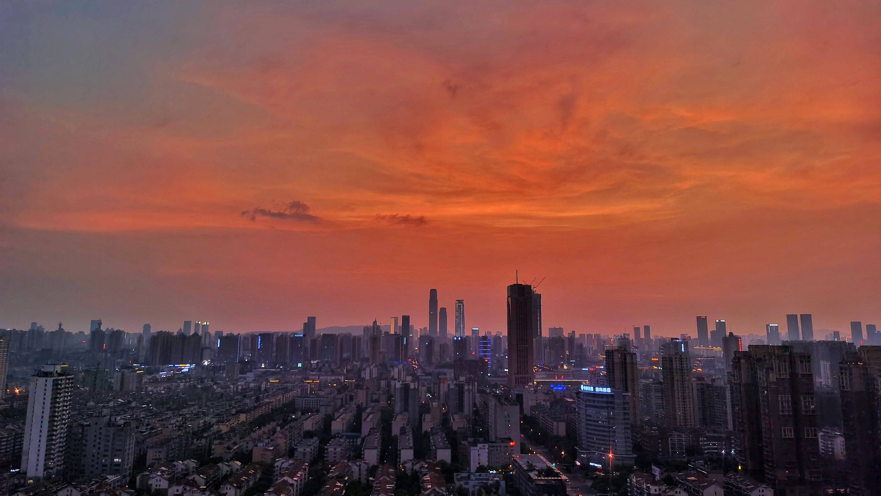 城市黄昏壮丽景象 优质电脑壁纸震撼来袭