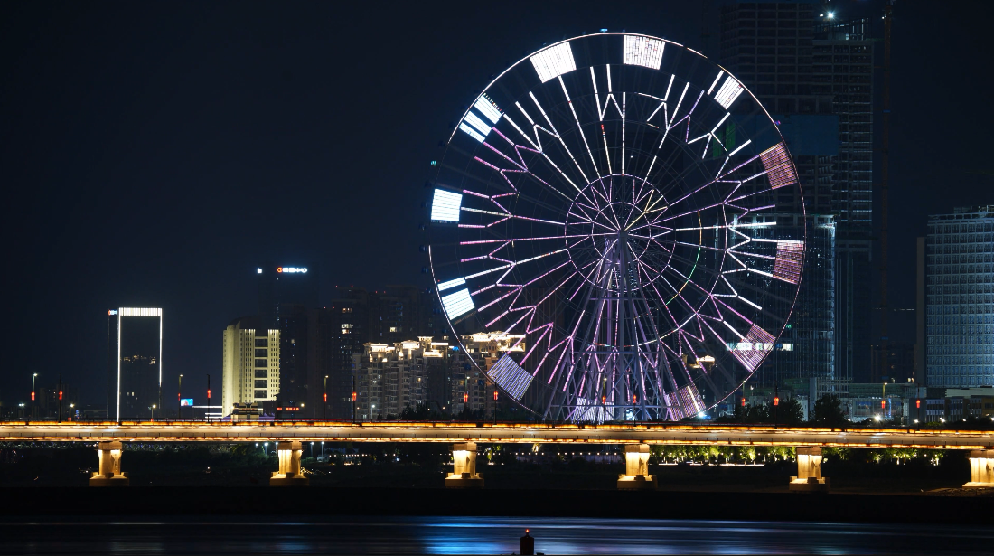 璀璨摩天轮夜景，点亮城市地标新名片