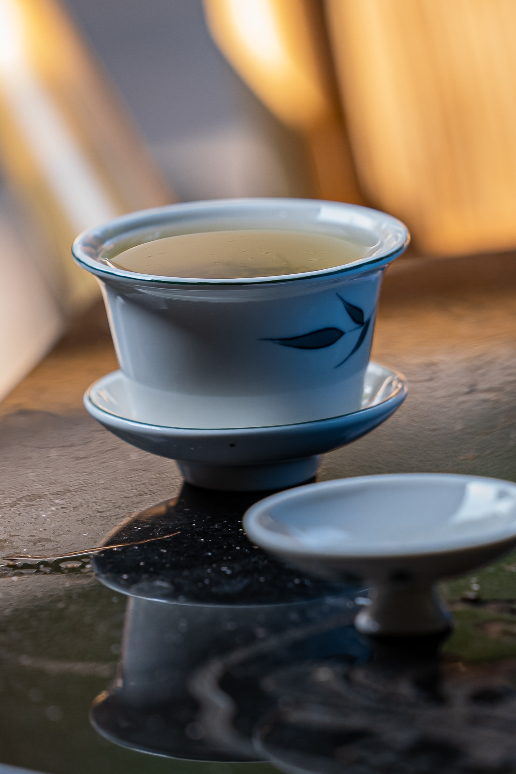 精美陶瓷茶杯，尽显优雅的中式茶具之美