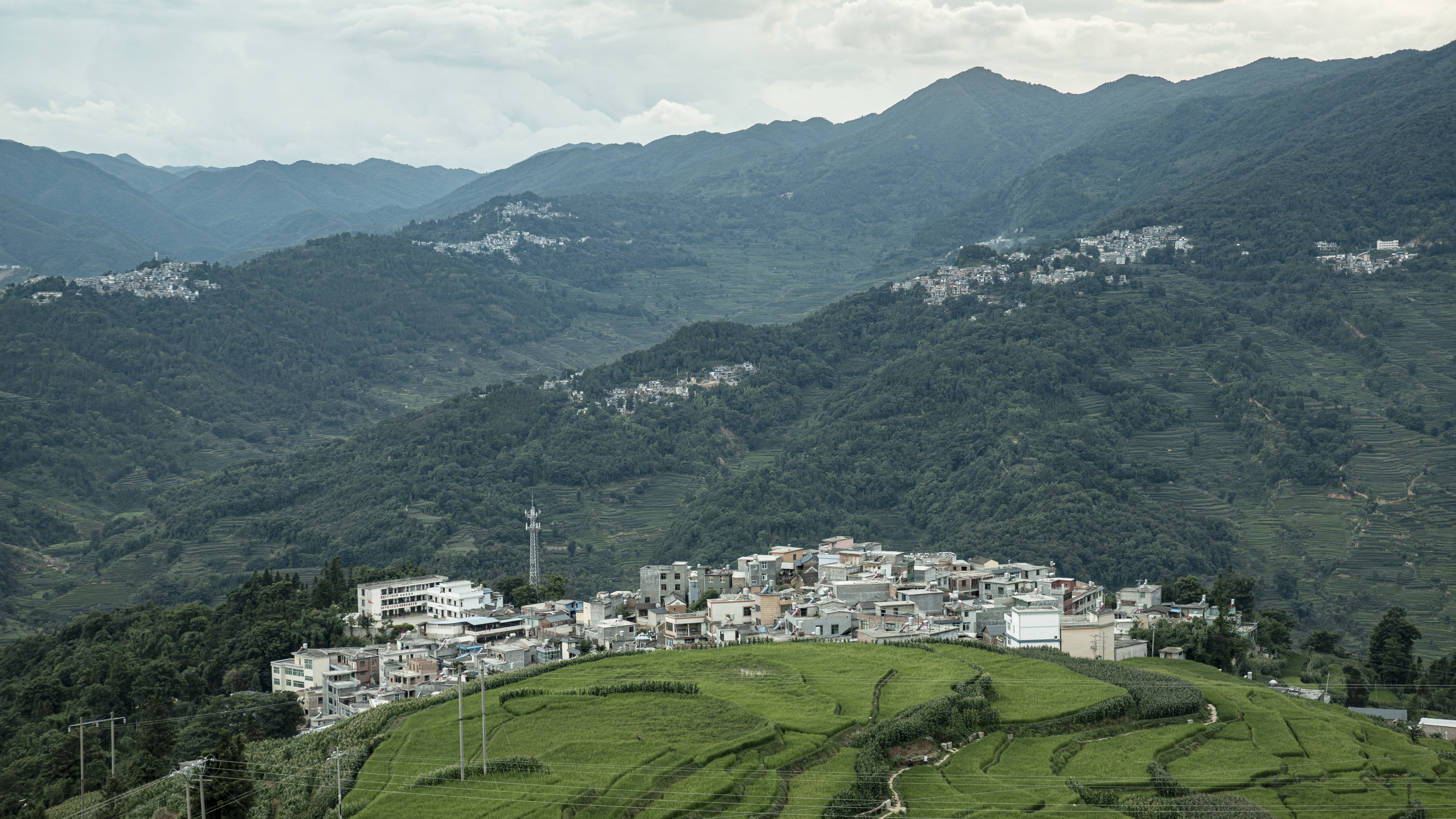 山间乡村美景领略乡村独特风光壁纸