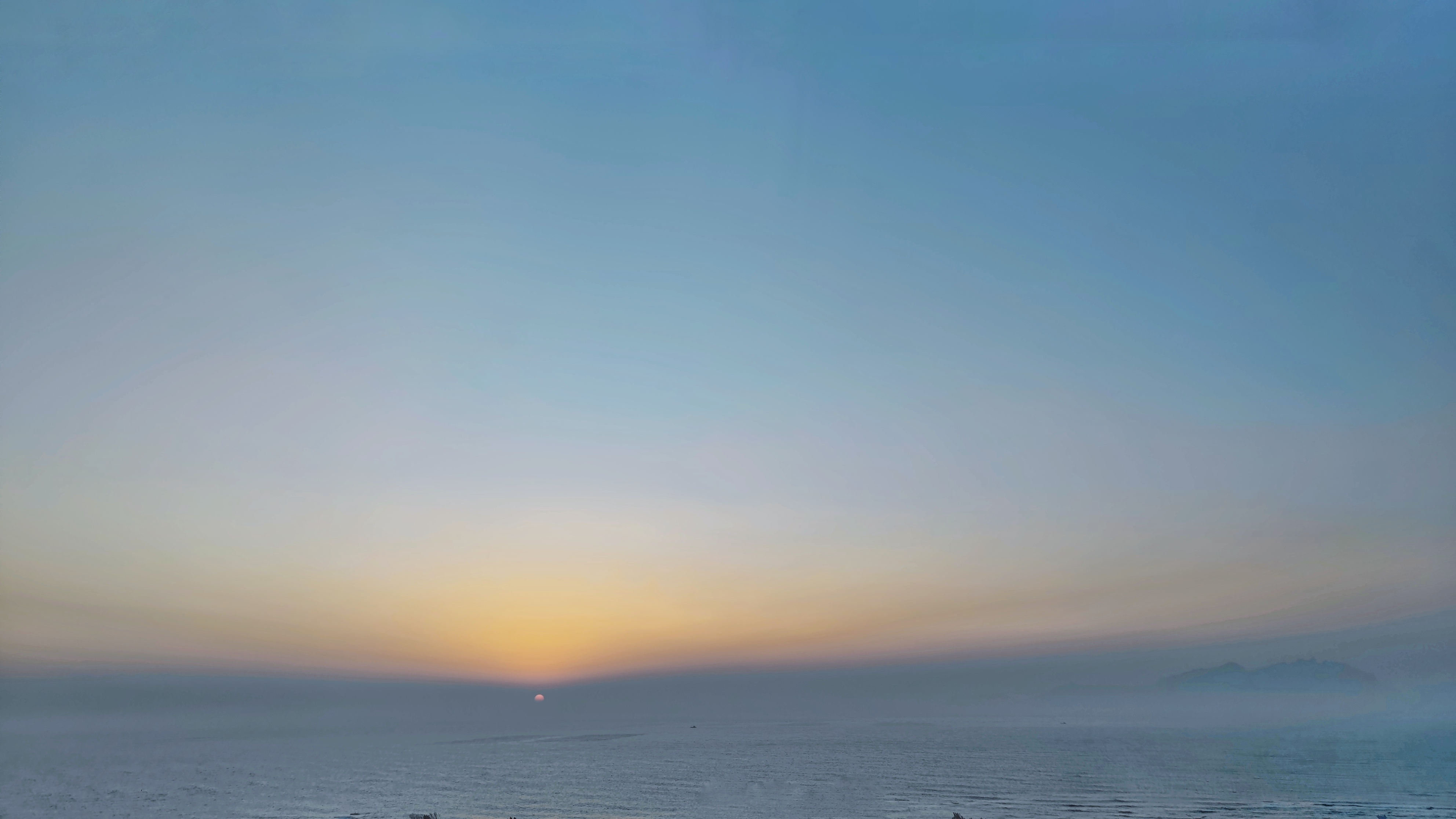 海洋日出美景图，绝佳电脑壁纸素材来袭