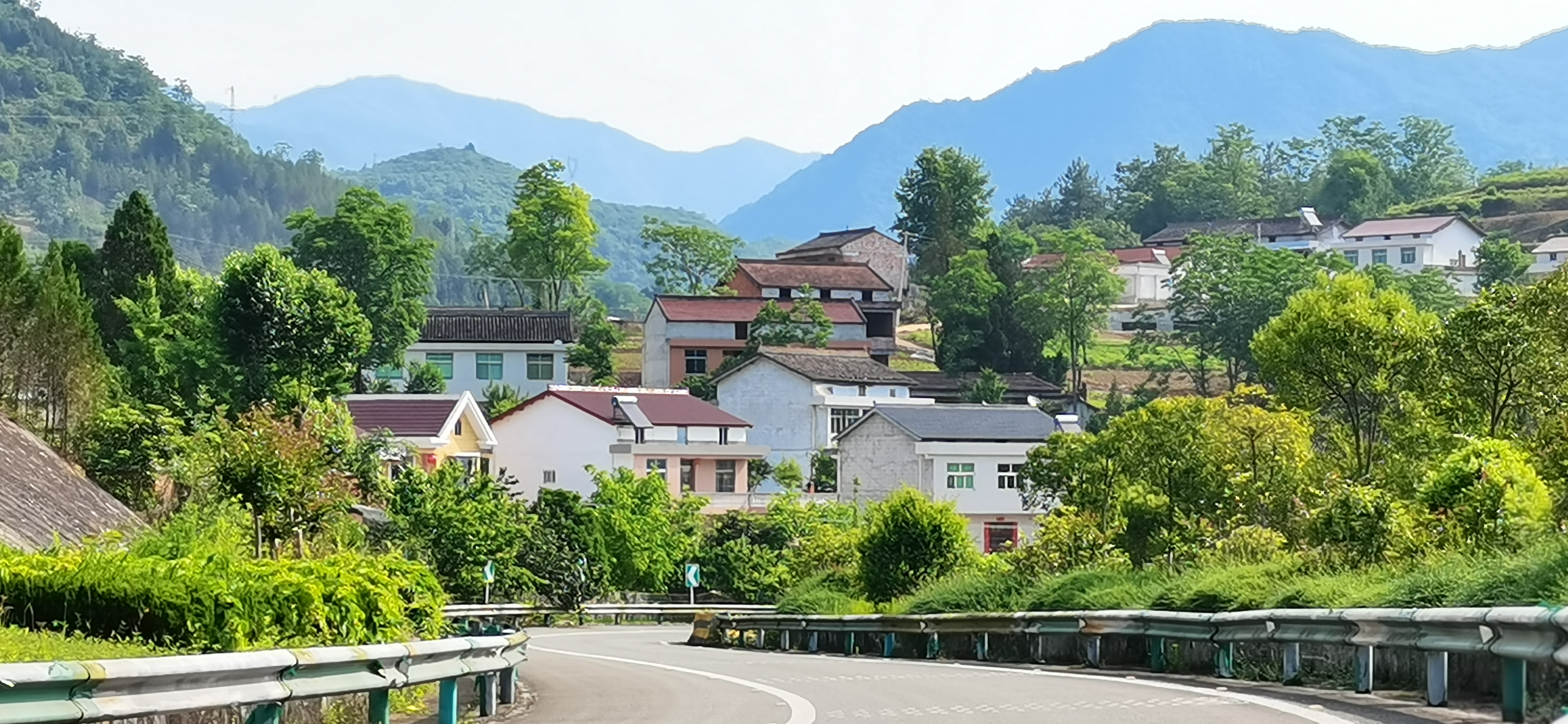 乡村风景美如画电脑壁纸的清新画面