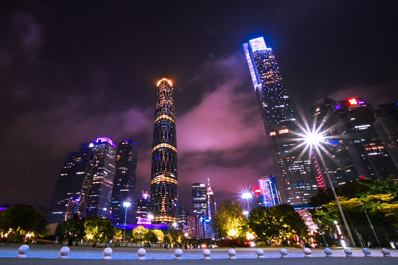 绚烂夜景彰显城市魅力壁纸
