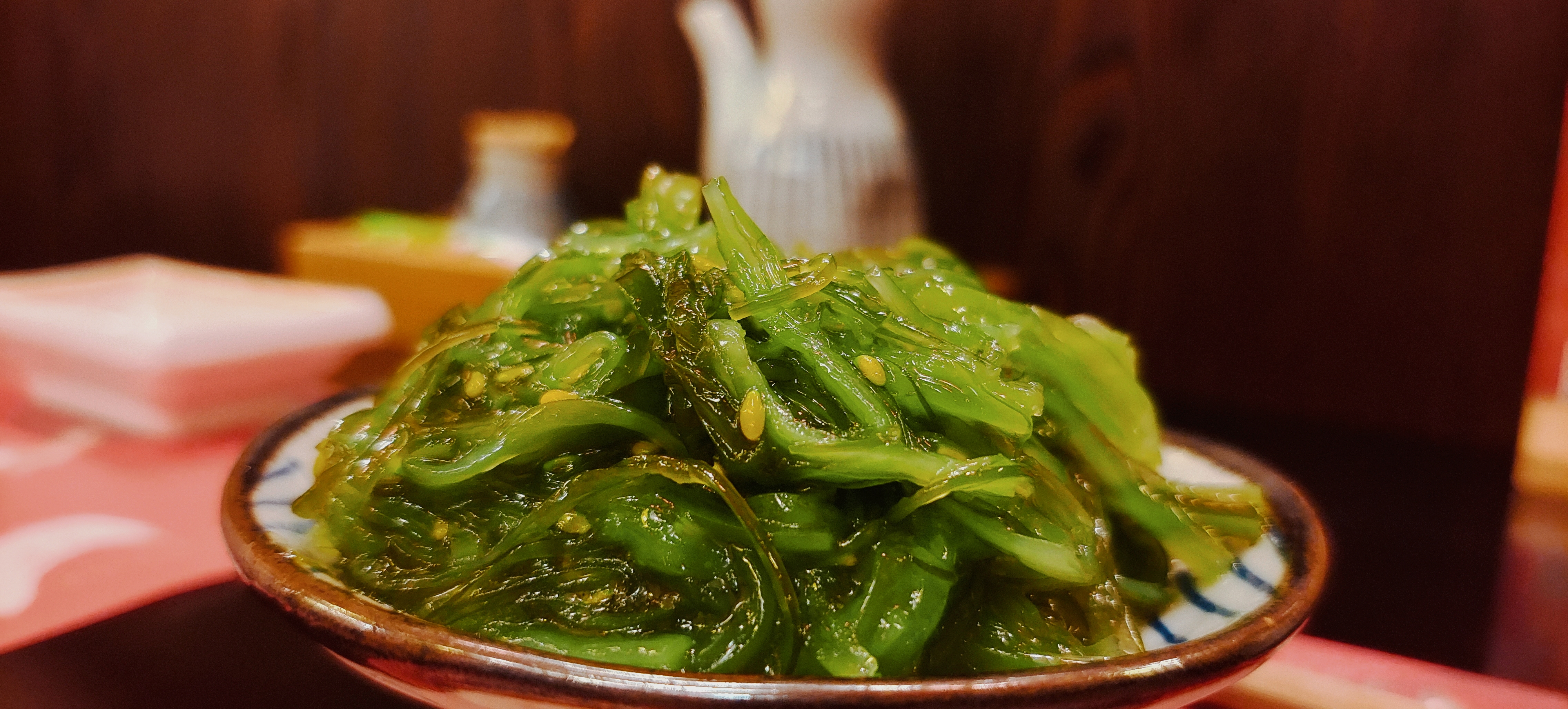 翠绿爽口的蔬菜美食，清新诱人的餐桌佳选