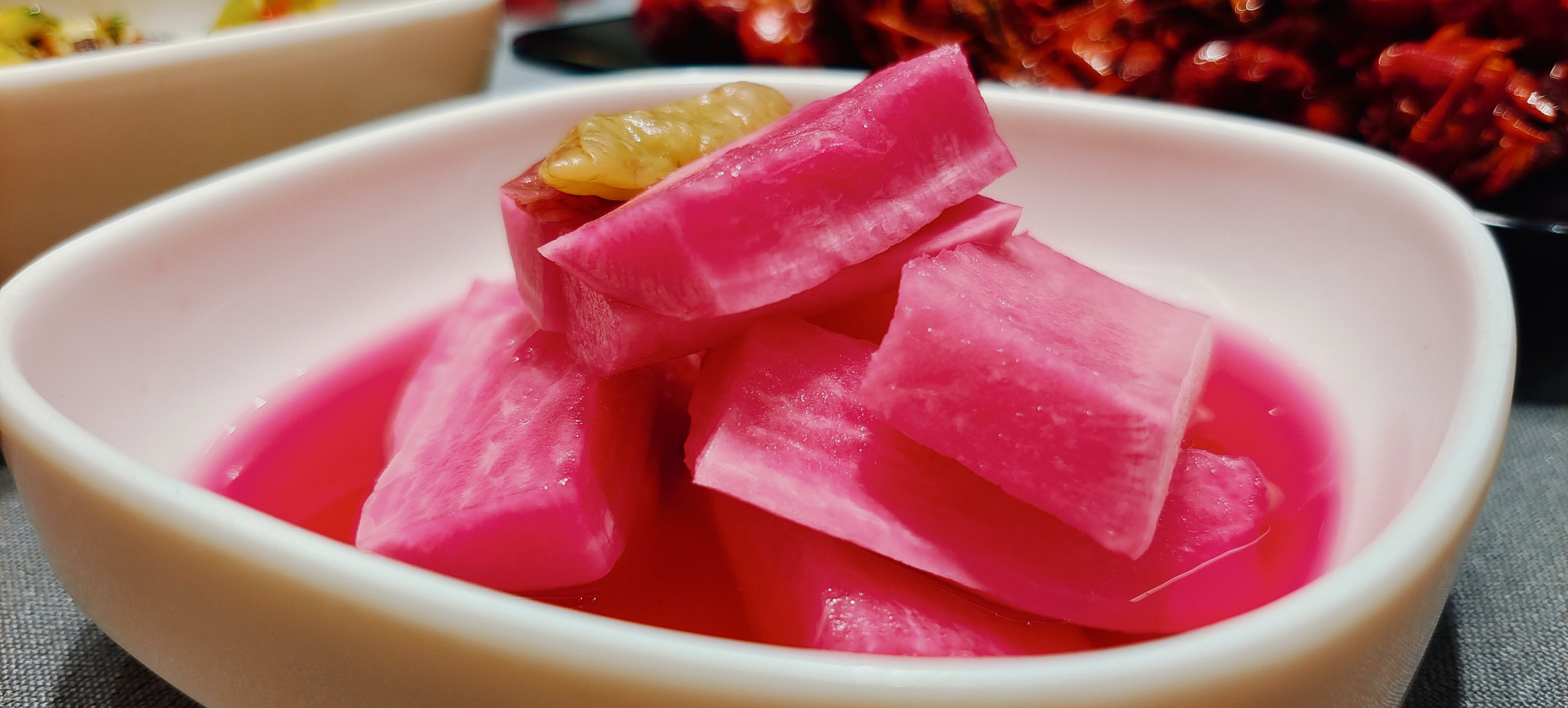 美味的粉色腌萝卜 特色零食舌尖上的享受