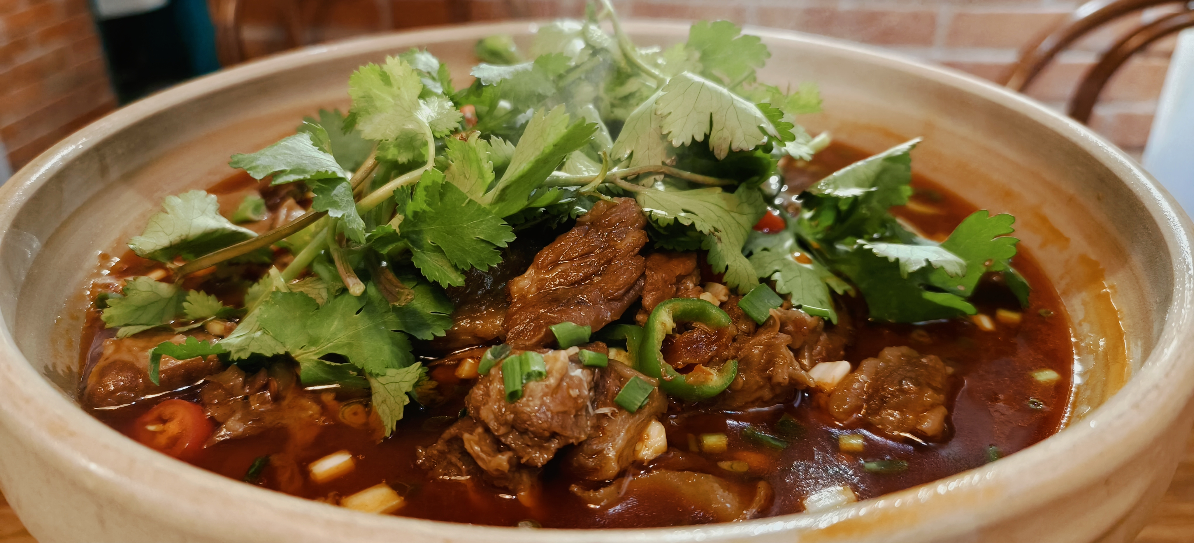 美味中餐特色炖肉鲜香四溢