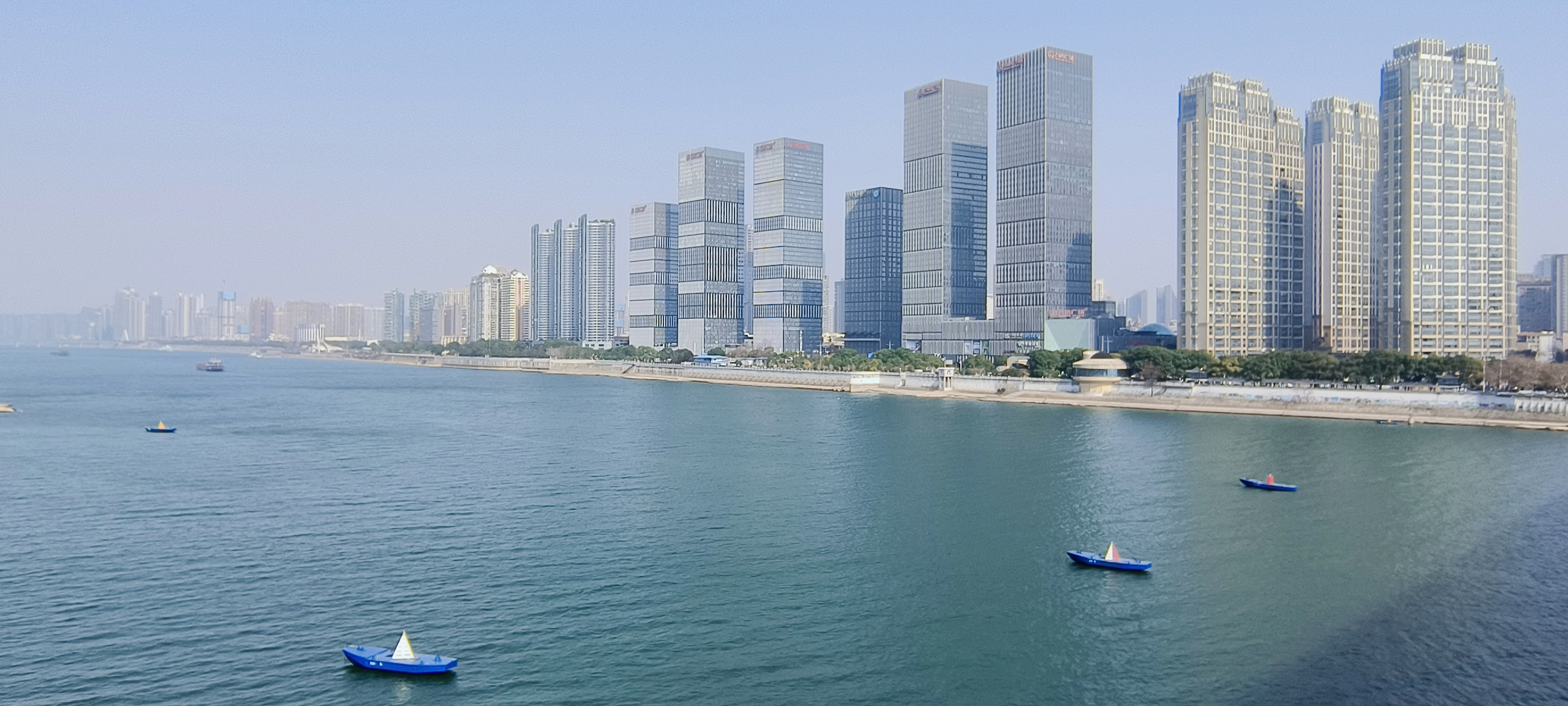 现代都市海岸风景图繁华城市风貌