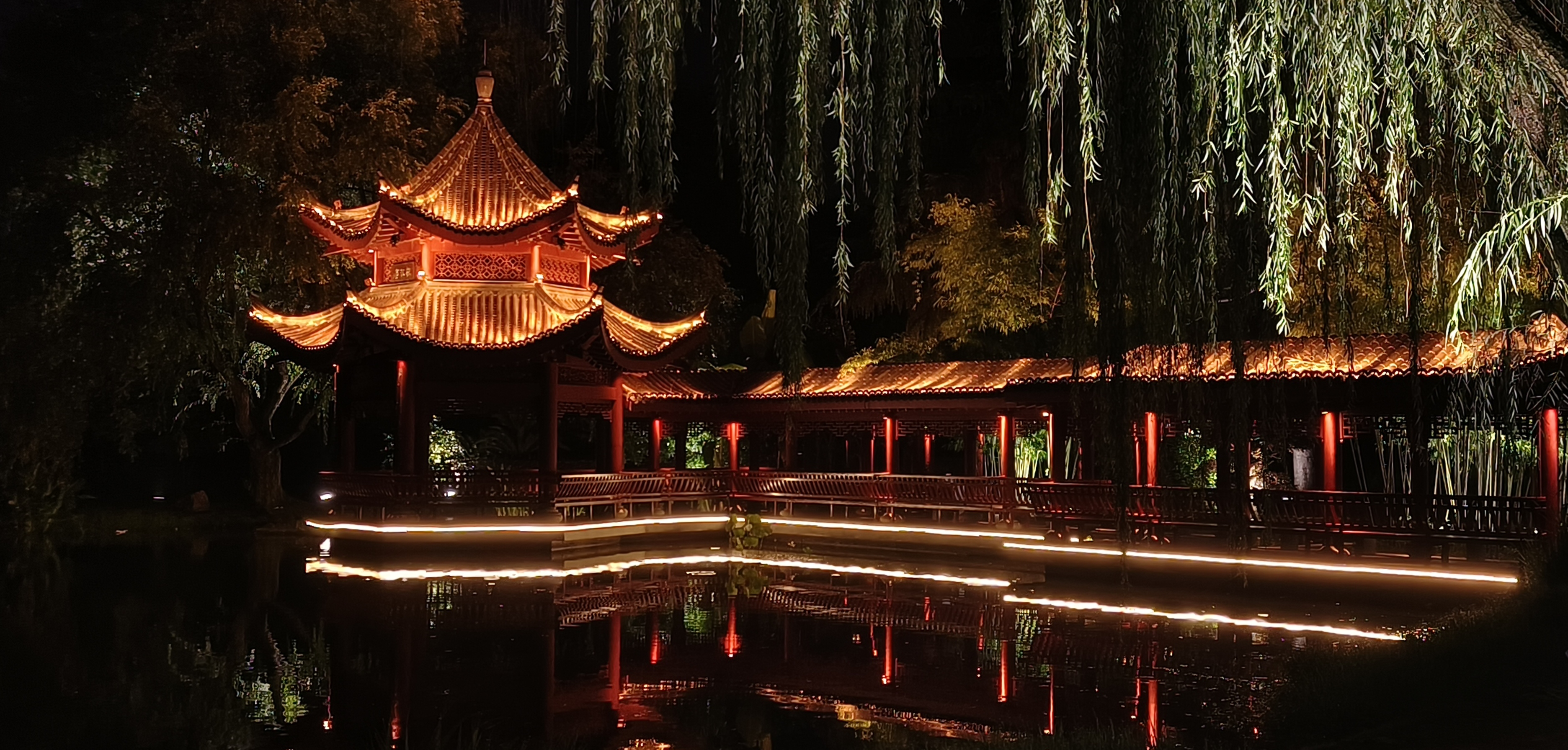 古色古香中式建筑夜景 唯美手机壁纸