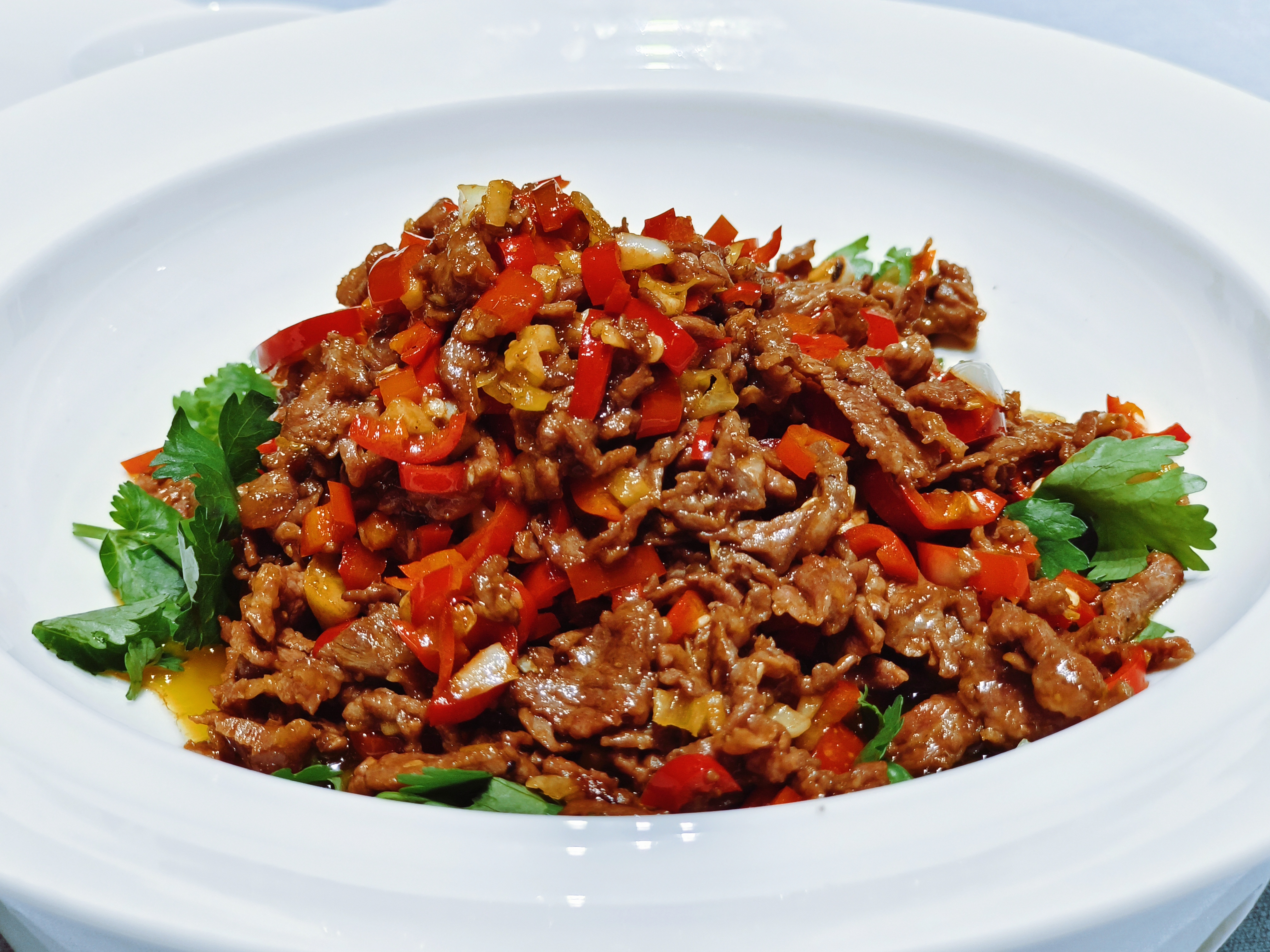 美味牛肉小炒舌尖上的中餐经典