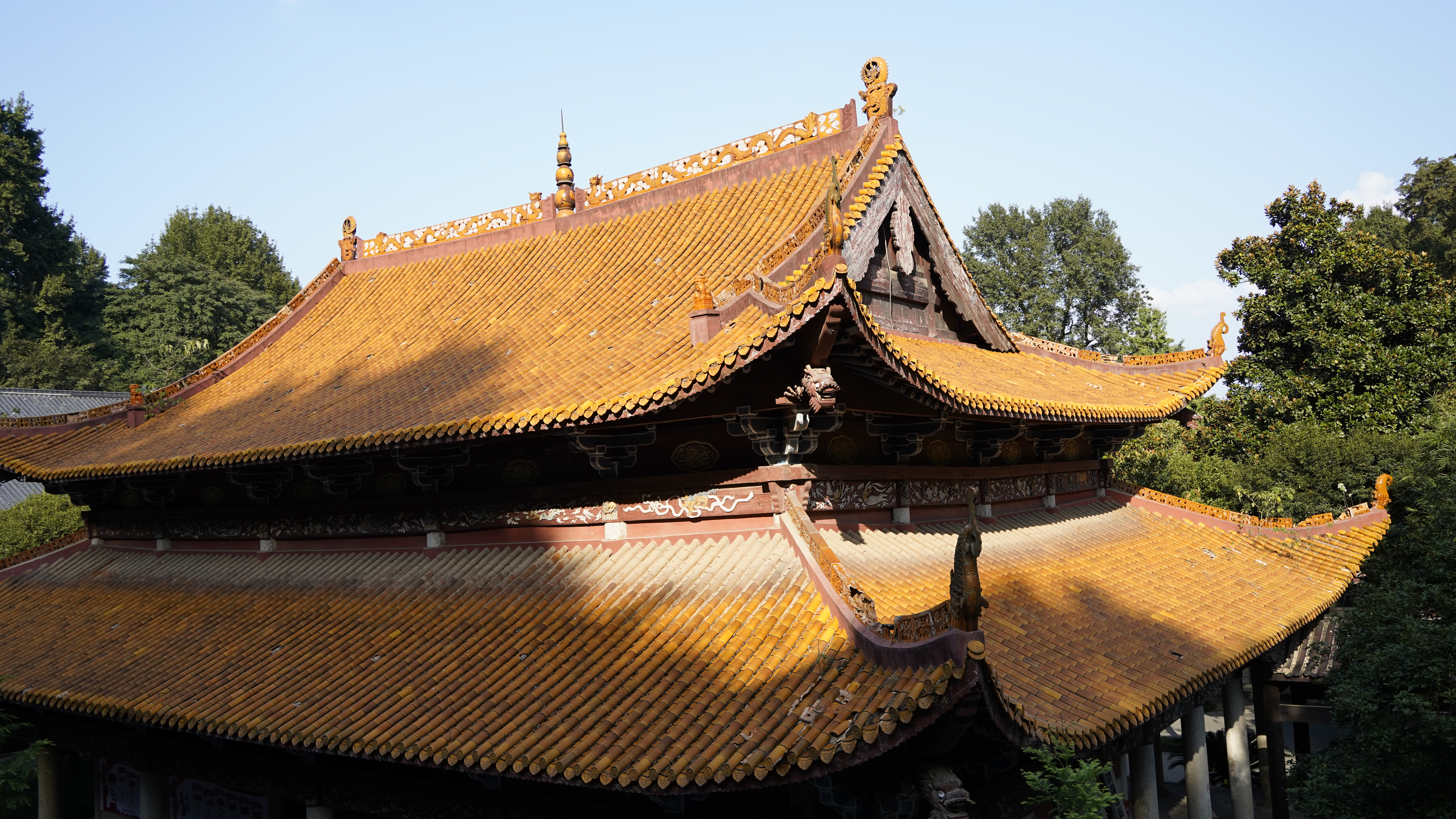 古建筑之美，传统中式屋顶尽显独特魅力