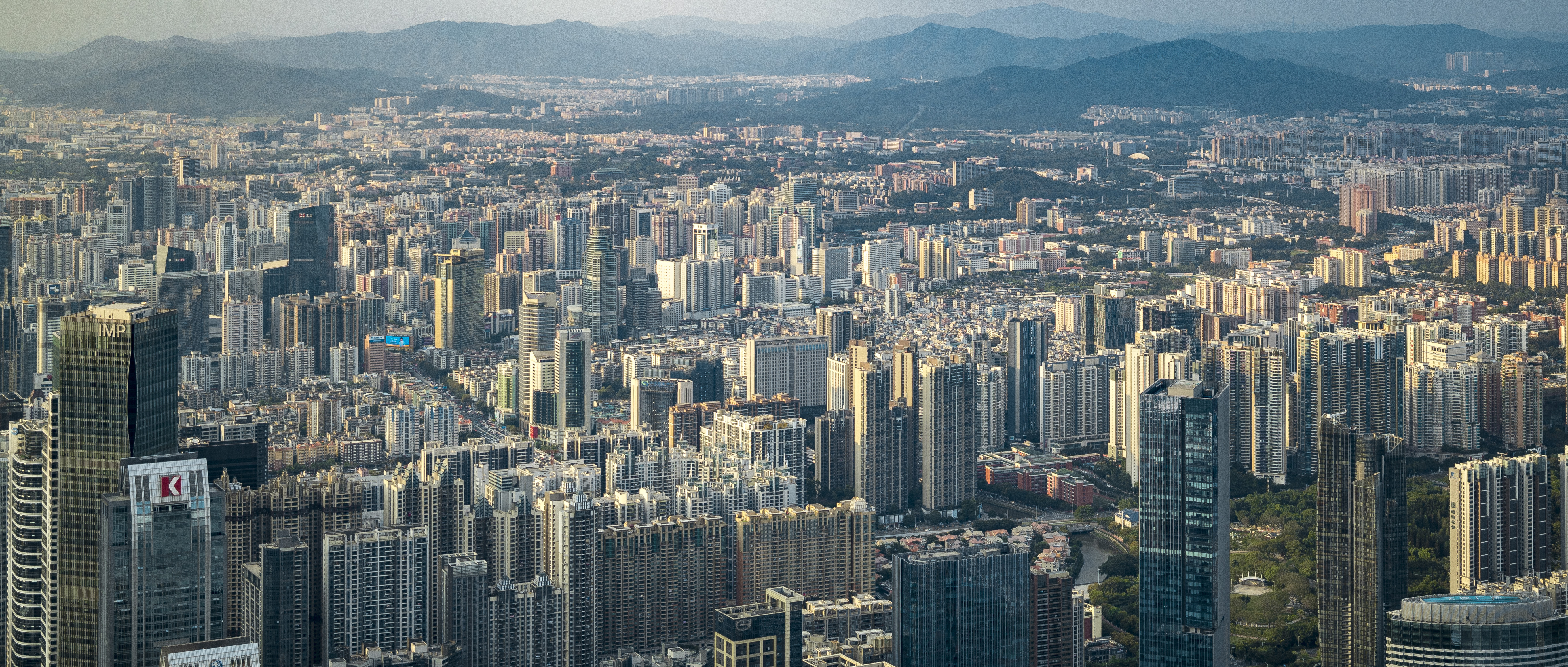 繁华都市景象尽显，城市风光电脑壁纸来袭