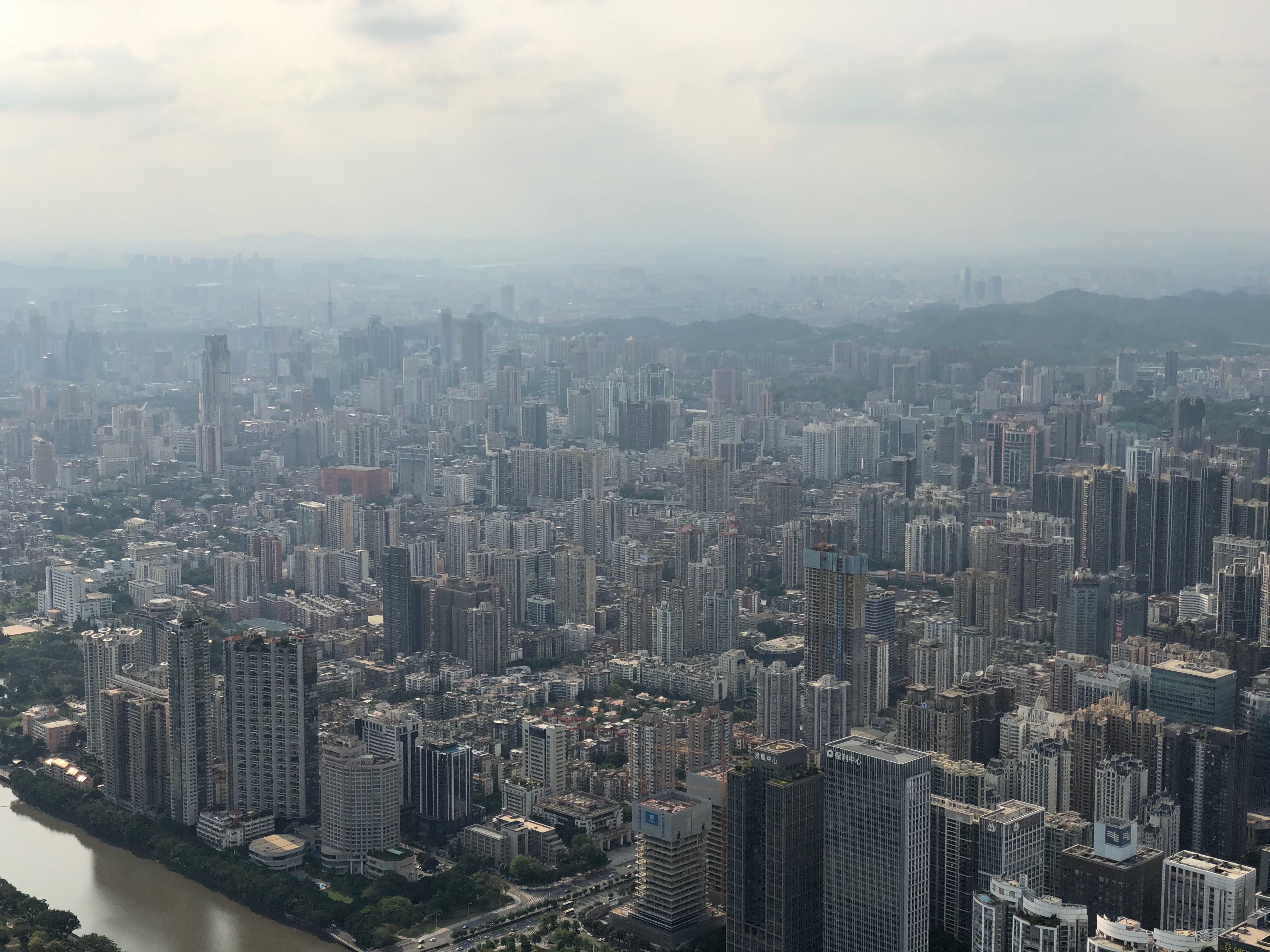 俯瞰繁华都市景象尽显城市魅力