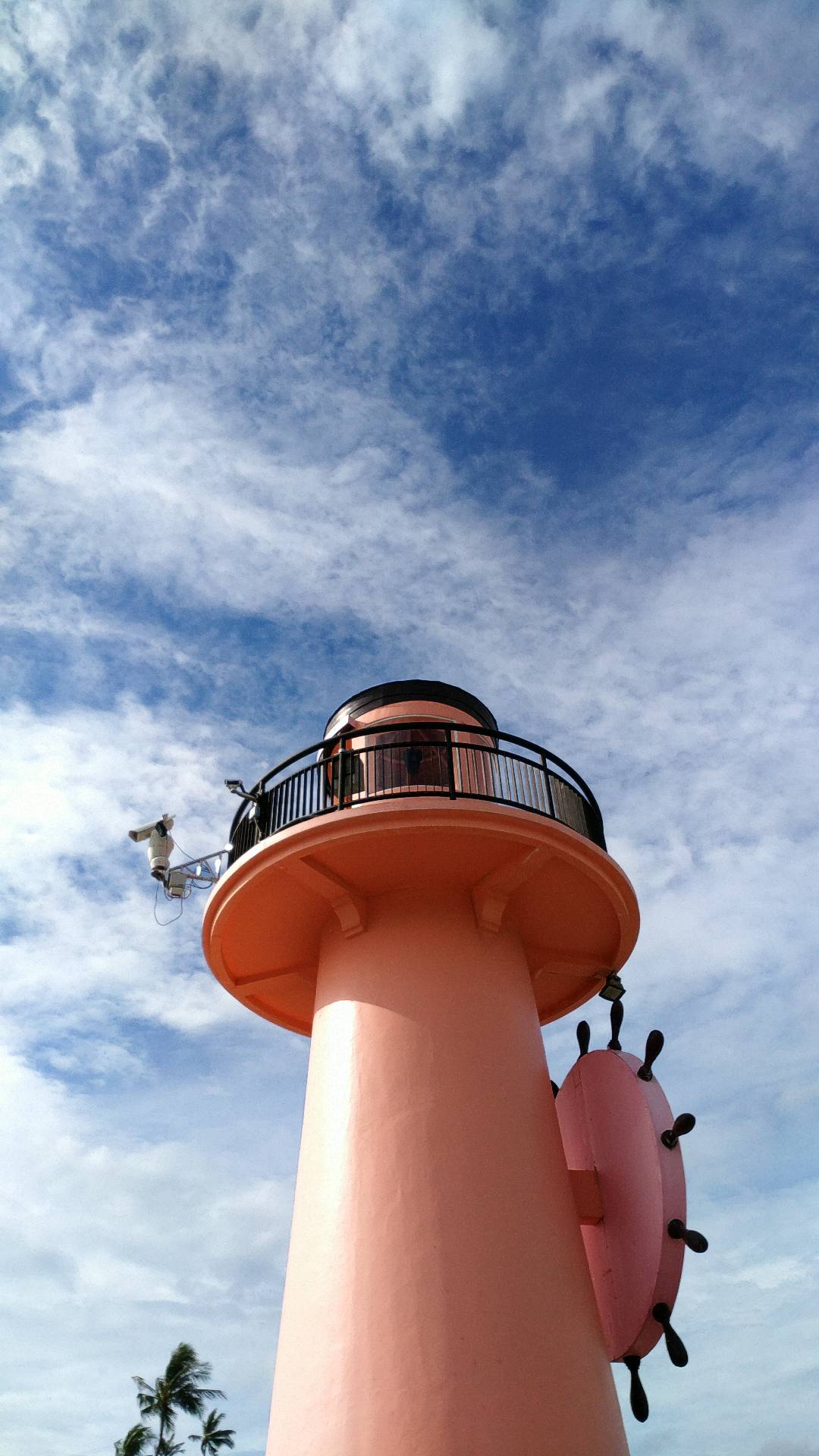 粉色独特灯塔 浪漫地标建筑尽显清新风