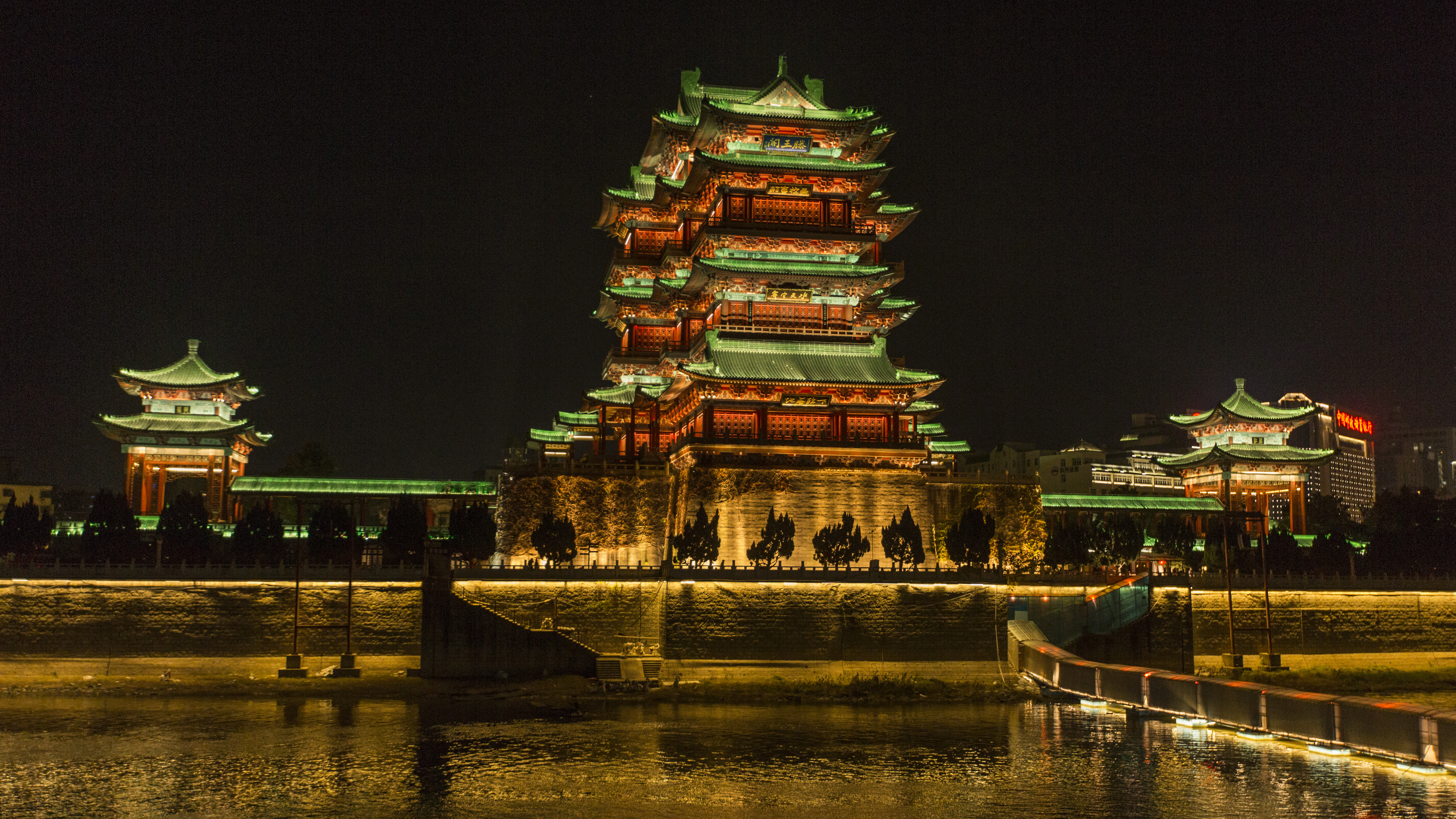 古色古香滕王阁夜景图尽显中国风魅力