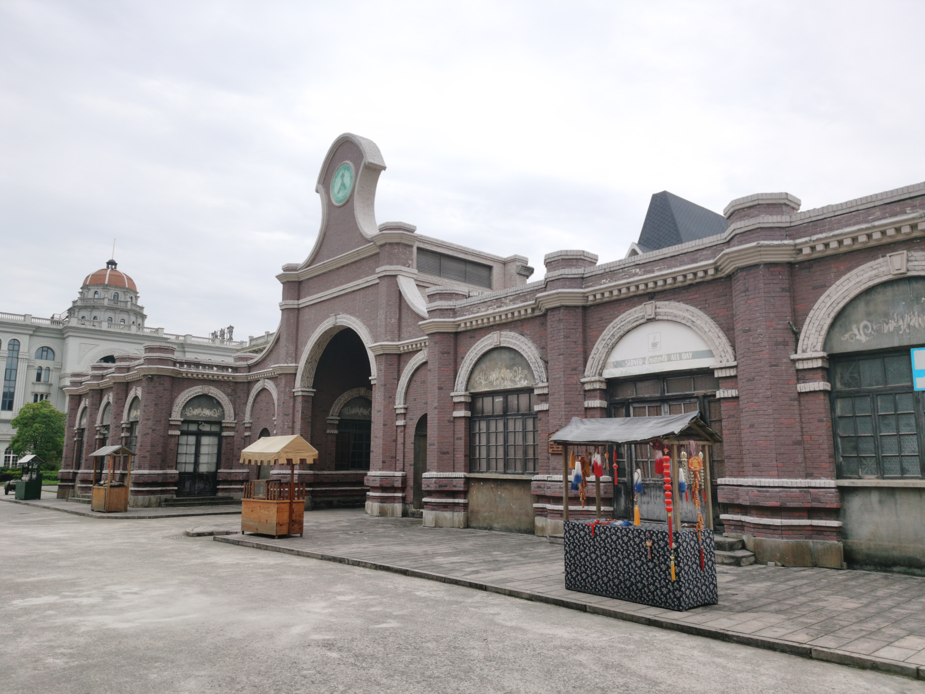 复古砖房建筑尽显怀旧风情 独特街景