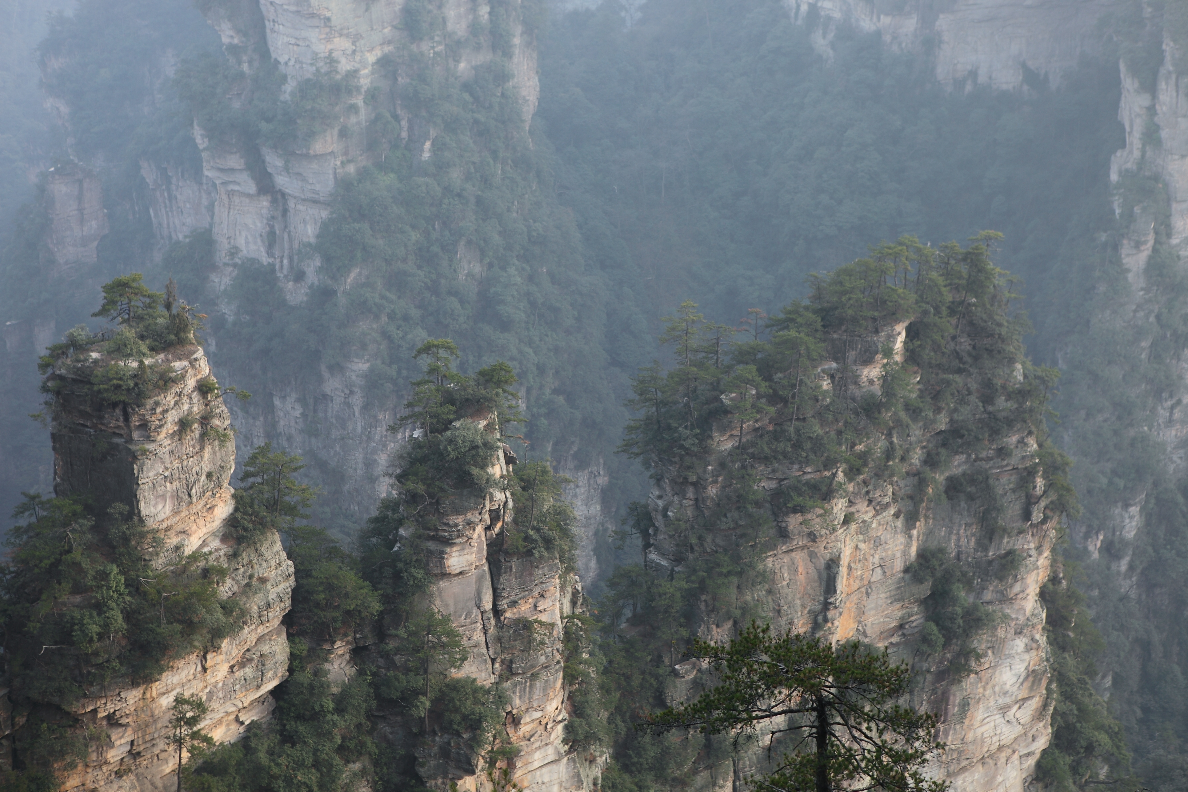 壮观山脉风景