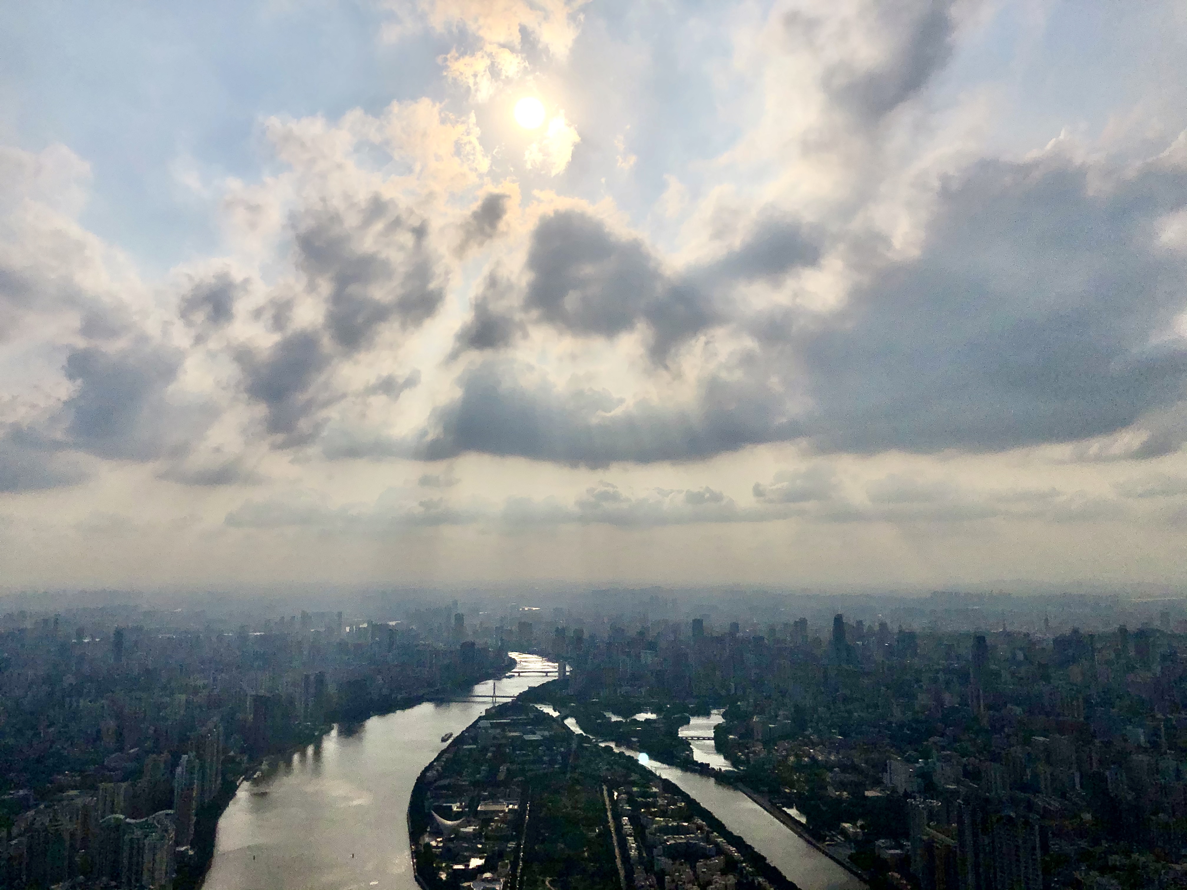 城市江河景观图尽显大气磅礴之美
