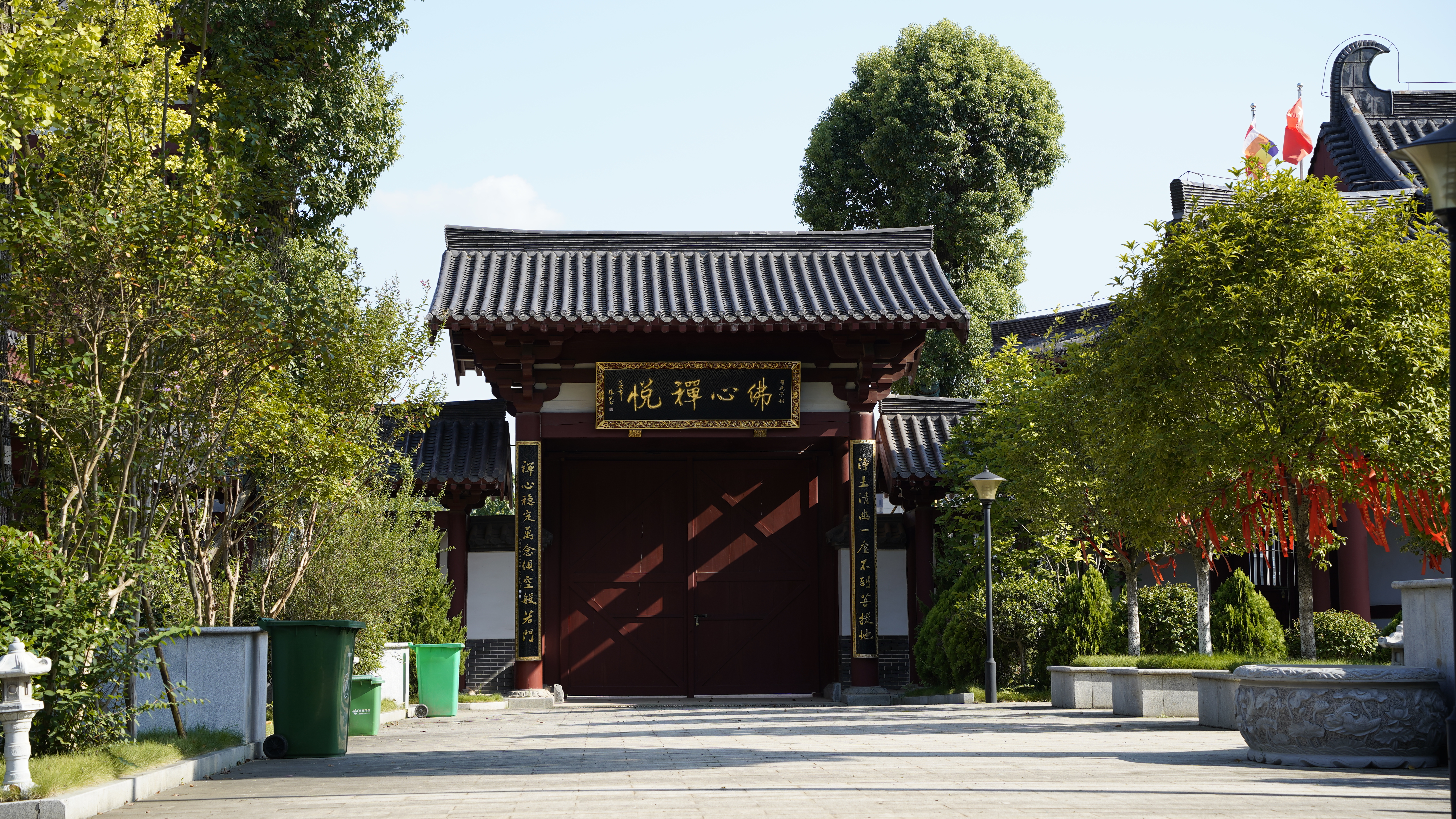 古朴悦禅心”大门尽显中国风建筑之美