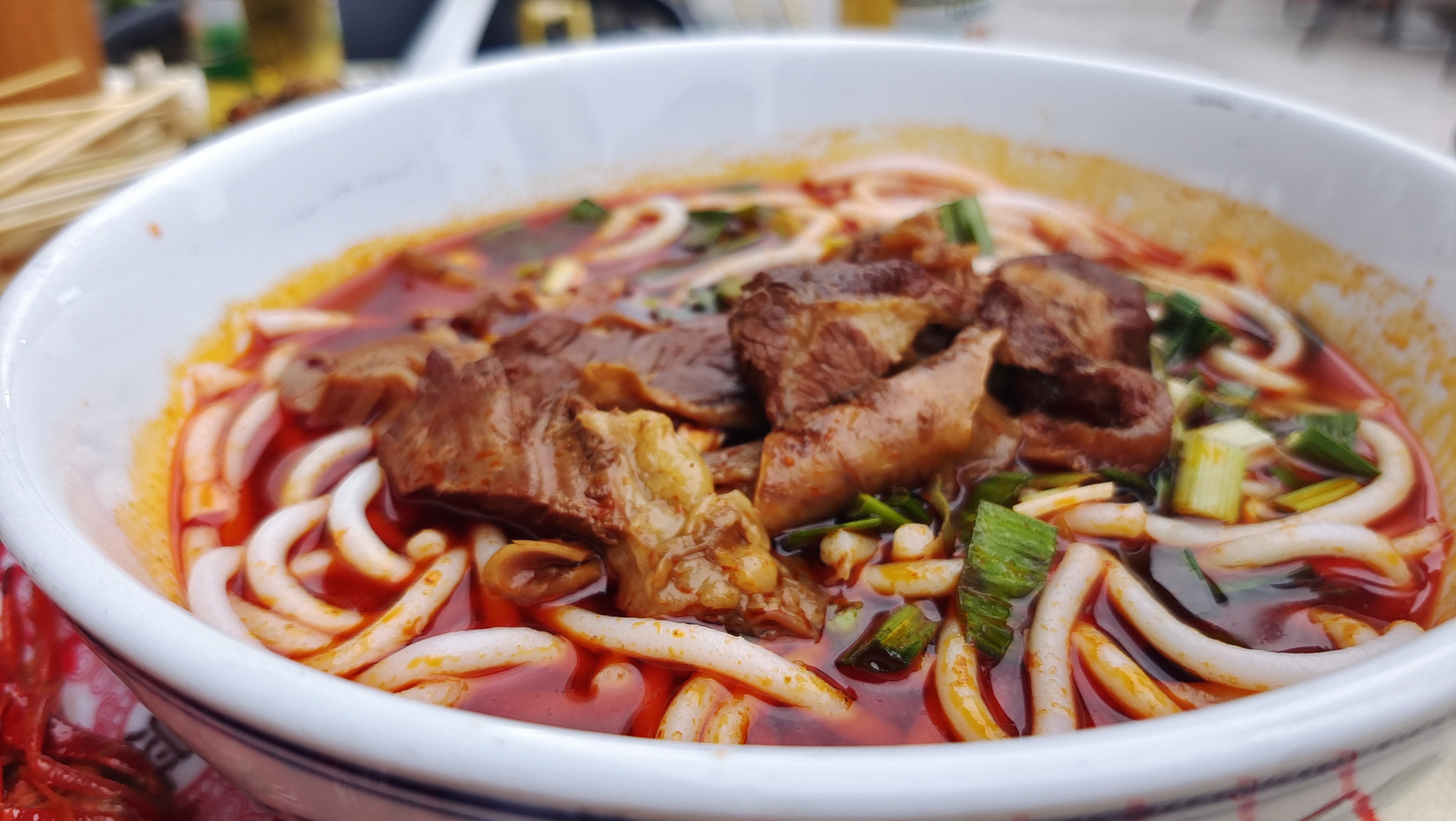 美味牛肉米粉，特色中餐的舌尖诱惑