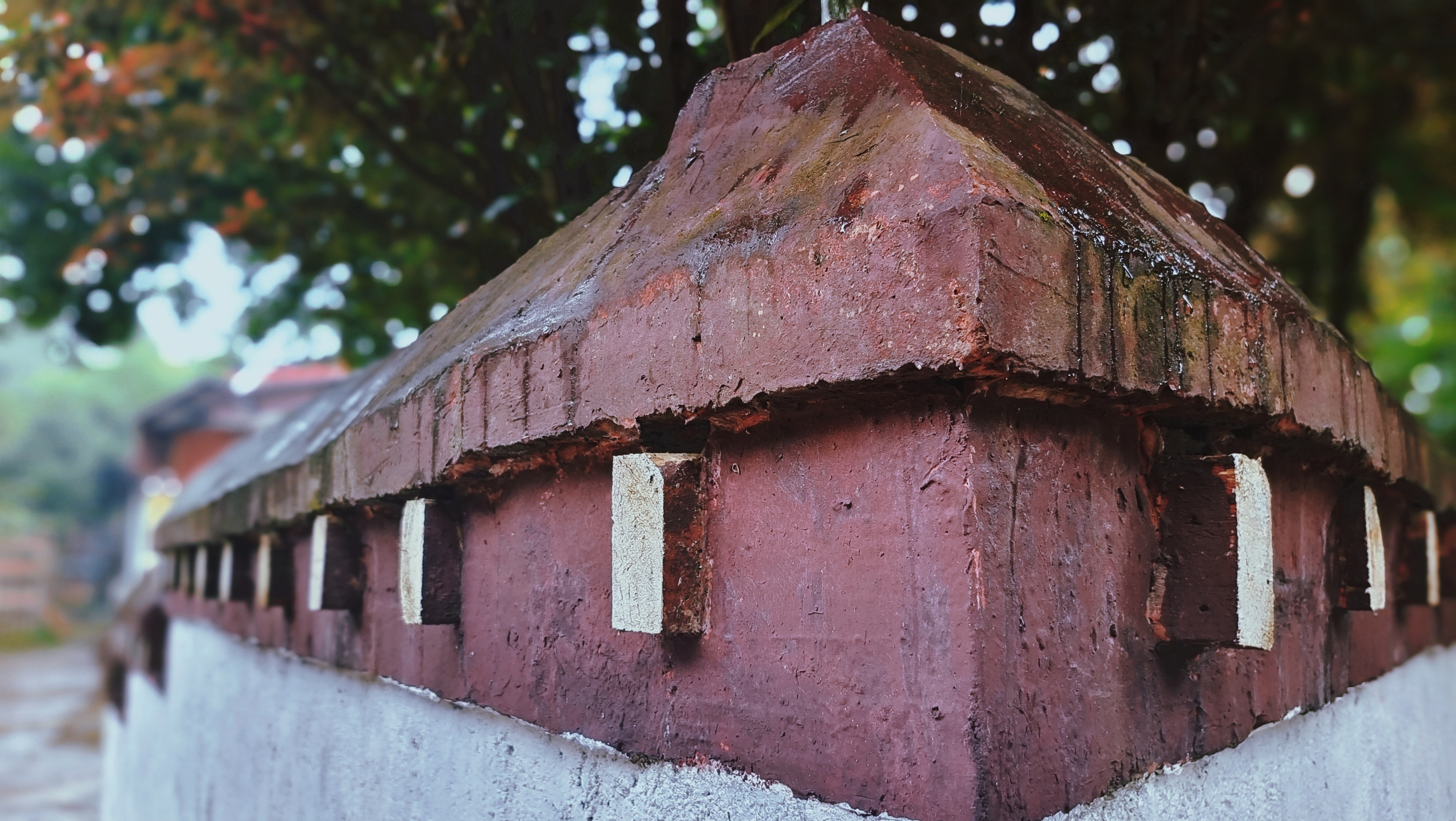 独特古建筑一角，尽显历史韵味