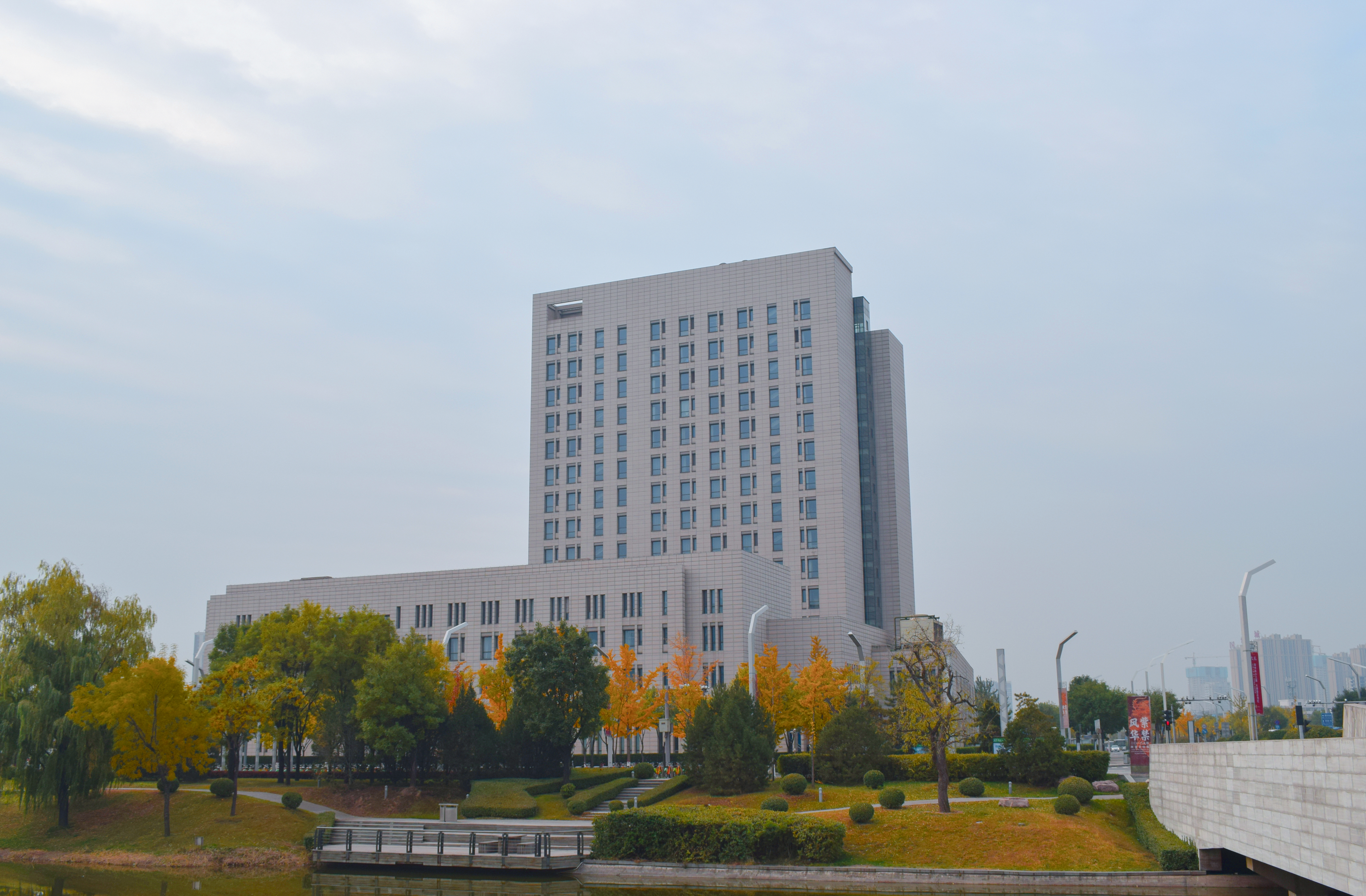 现代化高楼矗立 城市风景美如画