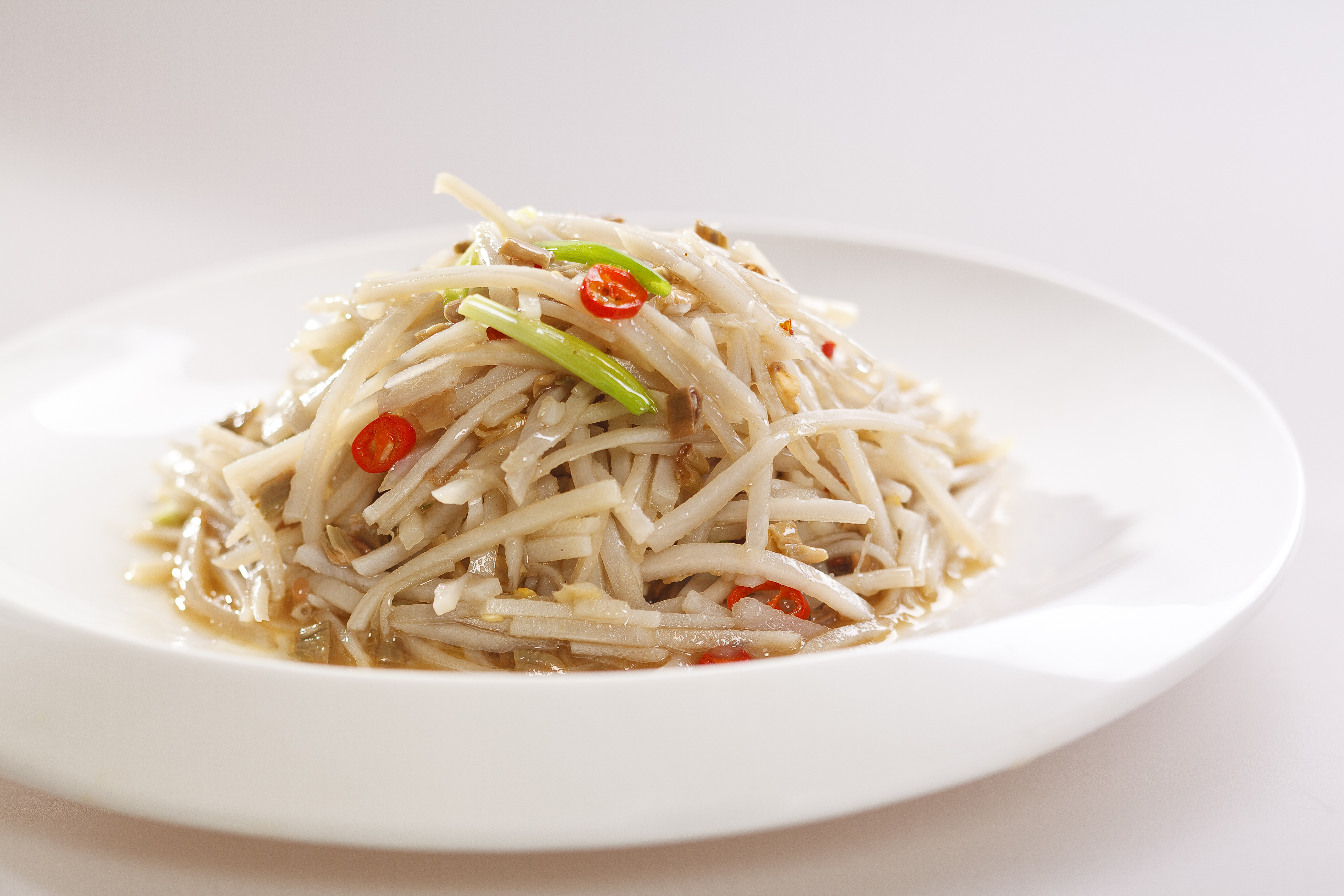 美味中餐炒笋丝，清爽可口食欲大开