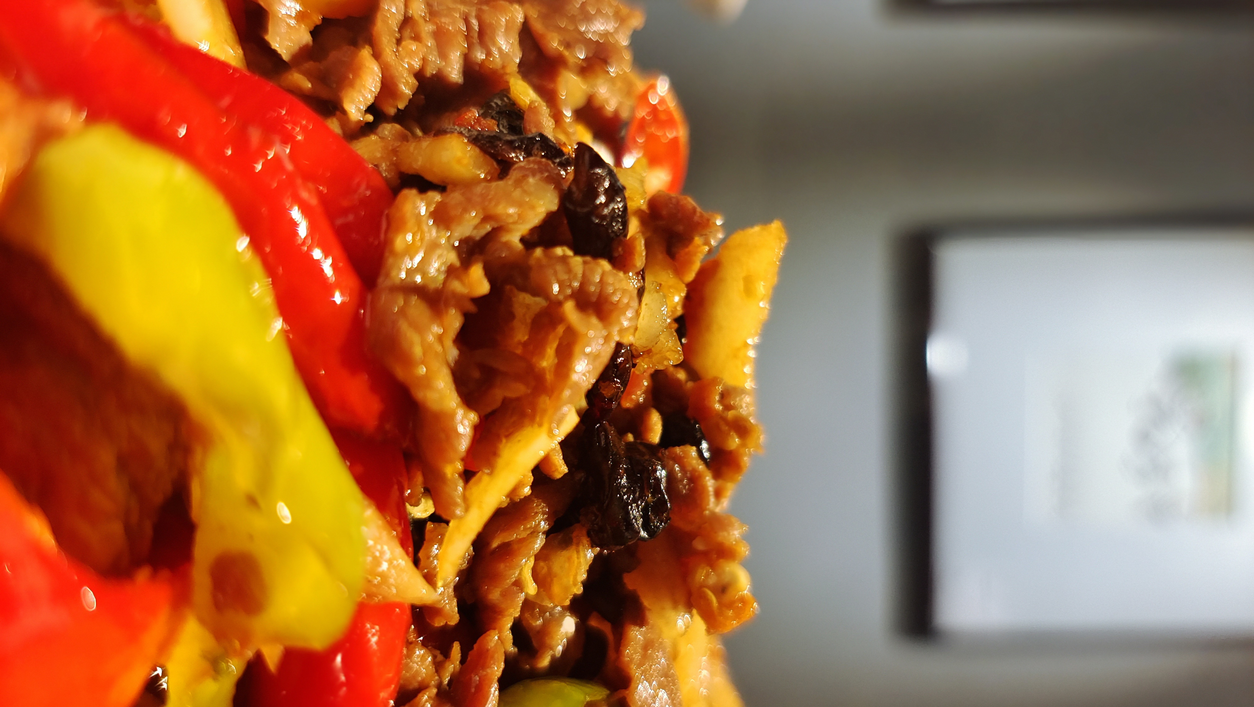 美味牛肉炒彩椒，中餐美食尽显舌尖诱惑